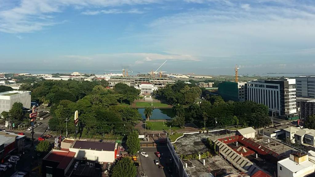 Skymagz 812 At Cityscape Residences Bacolod Exterior photo